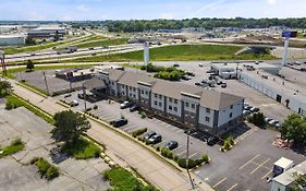 Comfort Inn & Suites St Louis-Hazelwood